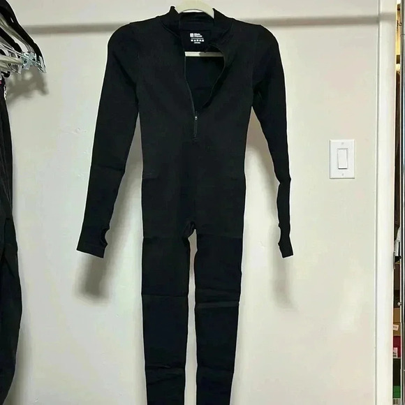 Long sleeve jumpsuit - Picture 2 of 4
